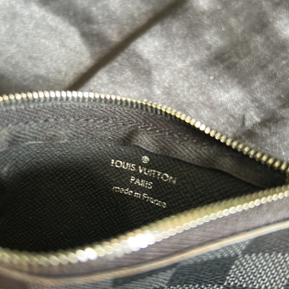 LV Key Pouch - Picture 4 of 4